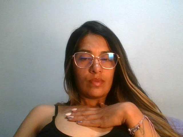 JuanaBrunette
