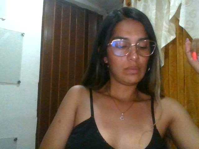 JuanaBrunette