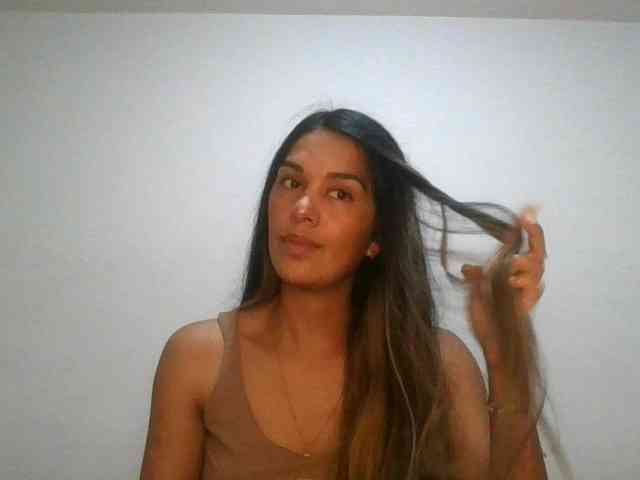 JuanaBrunette webcam