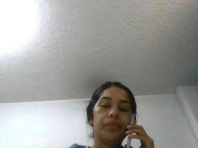 JuanaBrunette webcam