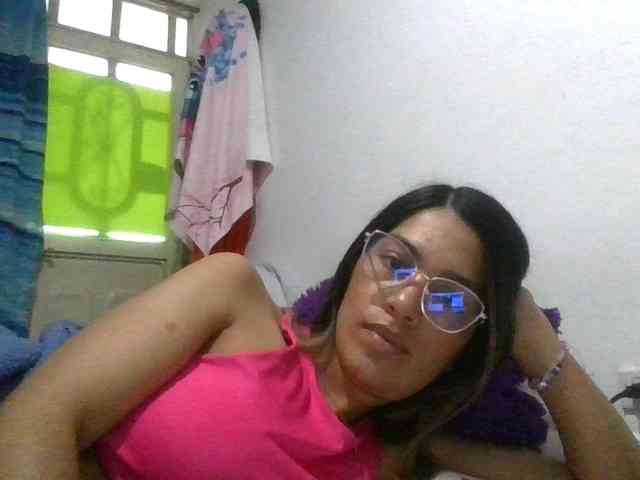 JuanaBrunette