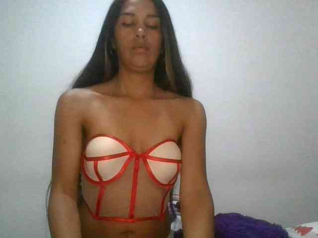JuanaBrunette webcam