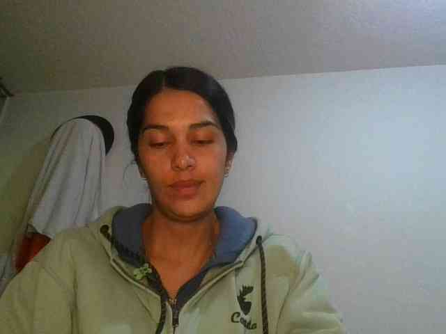 JuanaBrunette webcam