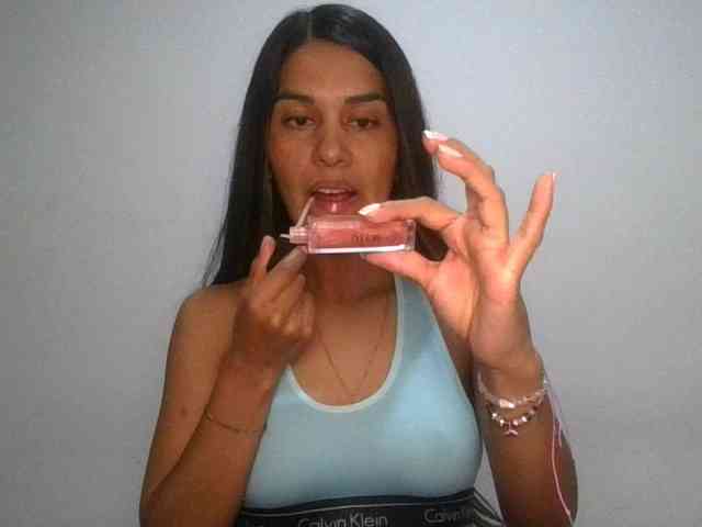 JuanaBrunette JuanaBrunette