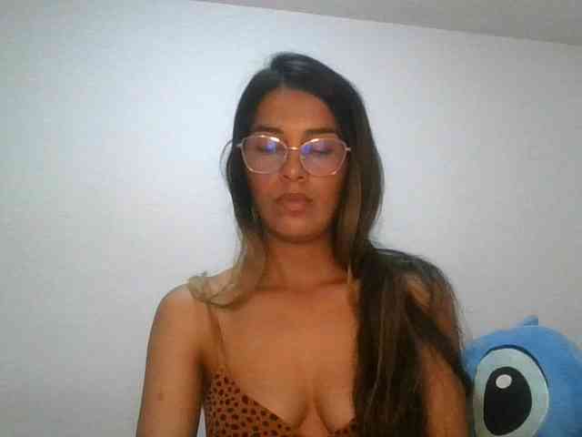 JuanaBrunette webcam