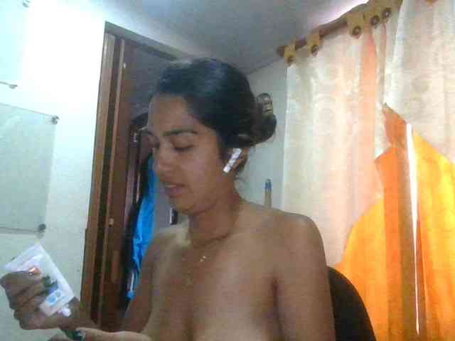 JuanaBrunette