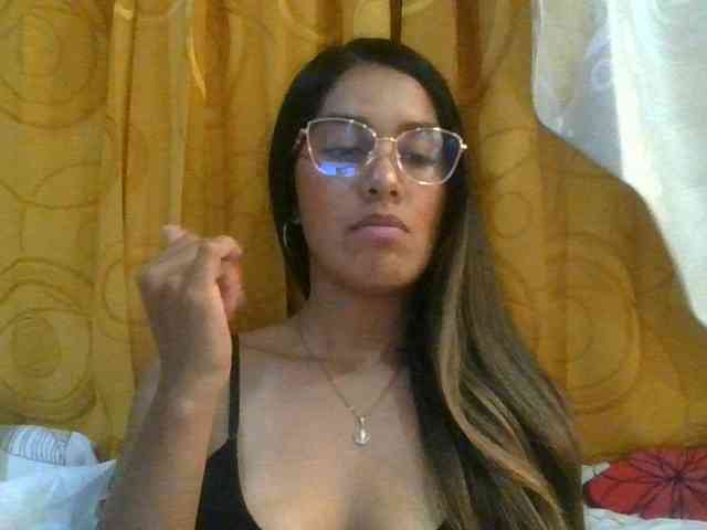 JuanaBrunette