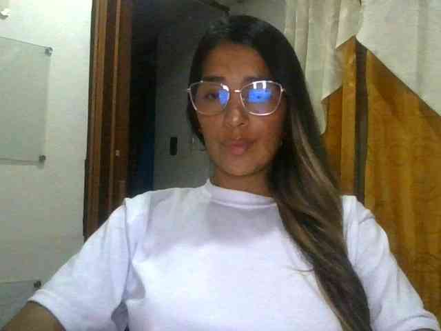 JuanaBrunette