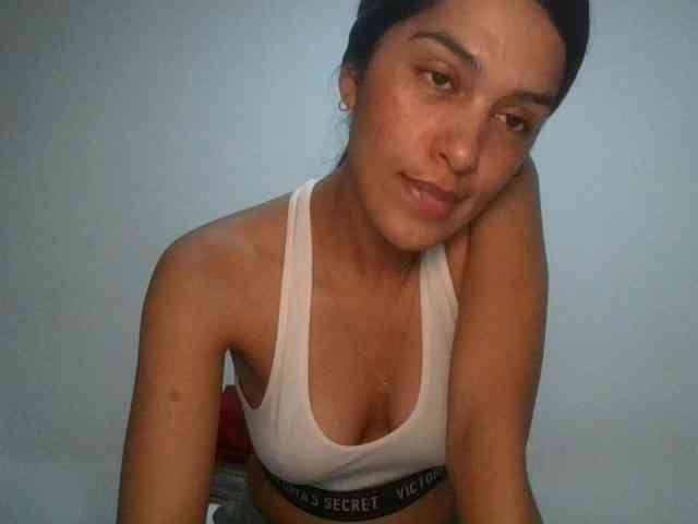 JuanaBrunette