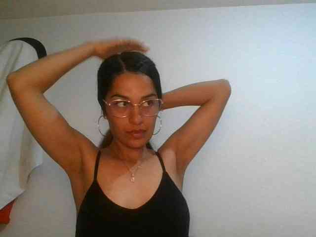 JuanaBrunette webcam