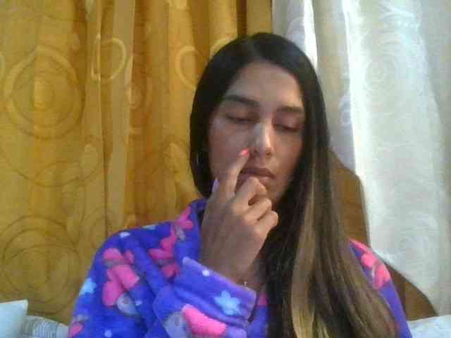 JuanaBrunette