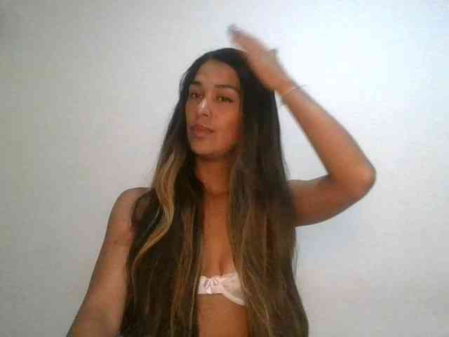 JuanaBrunette