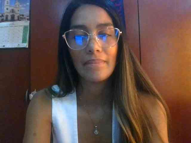 JuanaBrunette