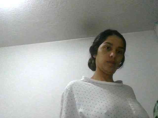 JuanaBrunette webcam