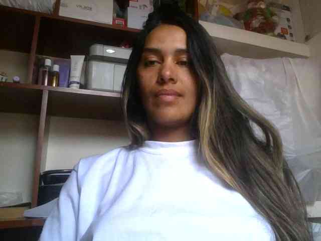 JuanaBrunette