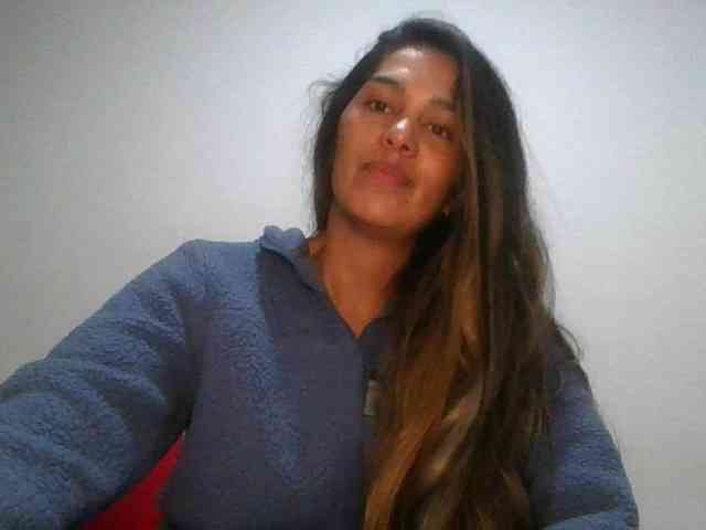 JuanaBrunette