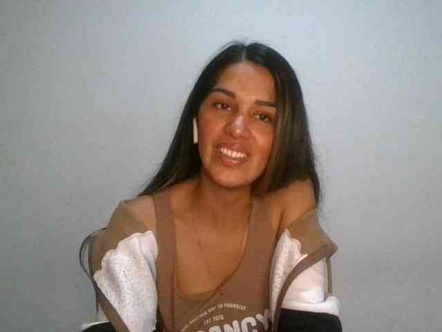 JuanaBrunette