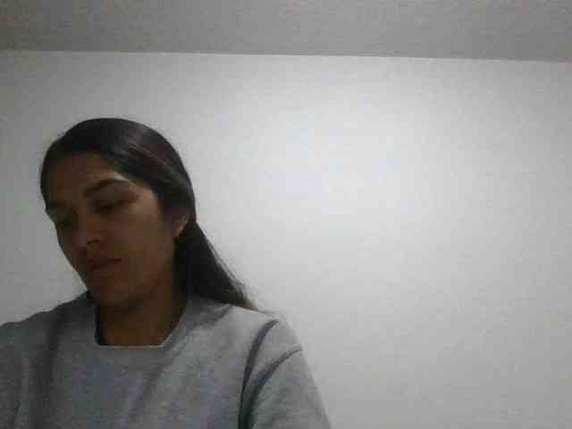 JuanaBrunette webcam