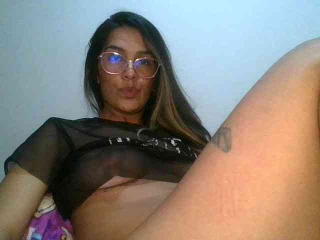JuanaBrunette