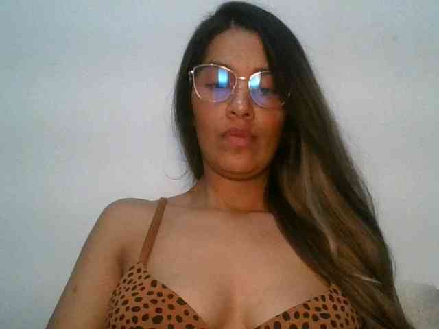 JuanaBrunette JuanaBrunette