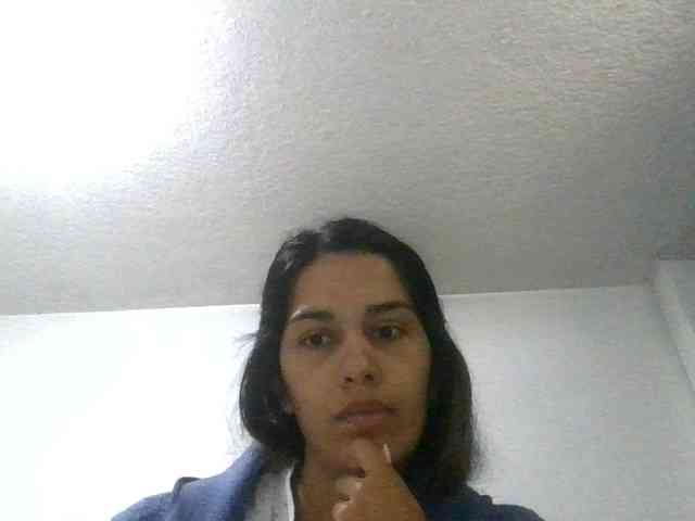 JuanaBrunette webcam