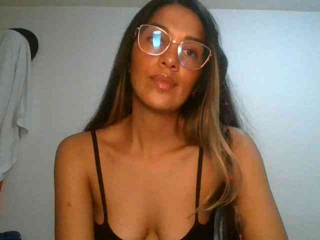 JuanaBrunette webcam