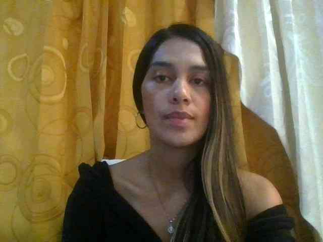 JuanaBrunette