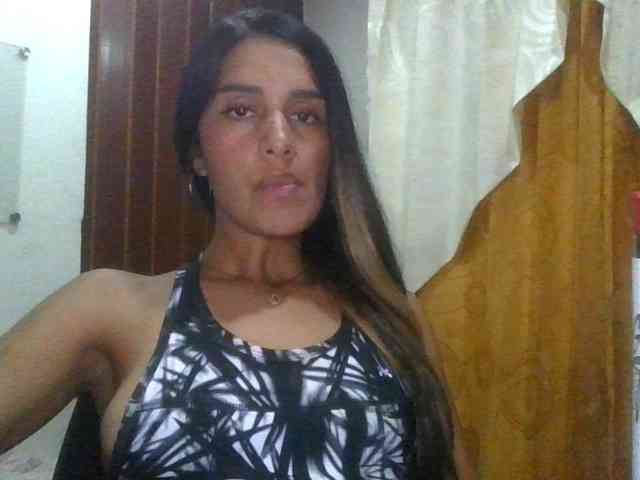 JuanaBrunette