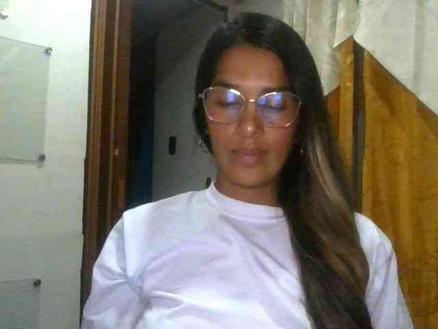 JuanaBrunette