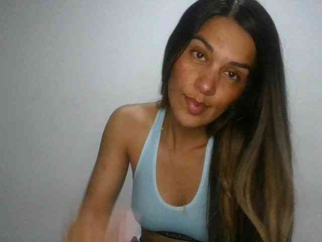 JuanaBrunette