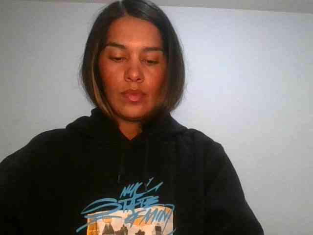 JuanaBrunette webcam