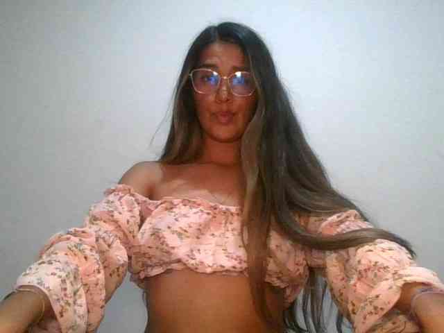 JuanaBrunette webcam