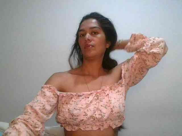 JuanaBrunette webcam