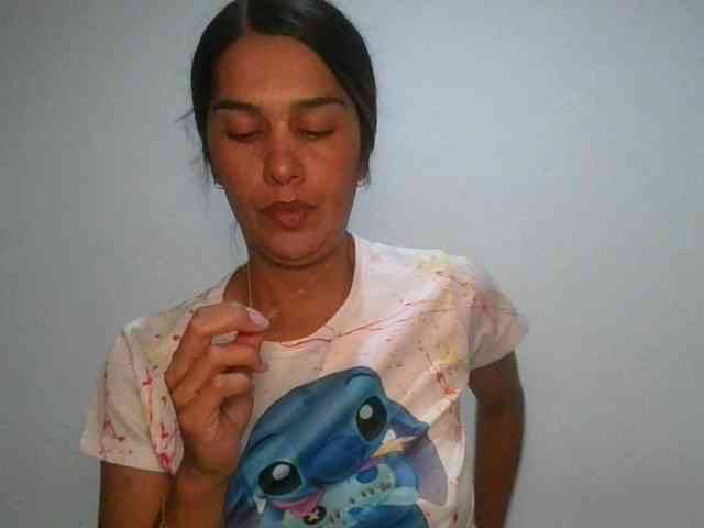 JuanaBrunette