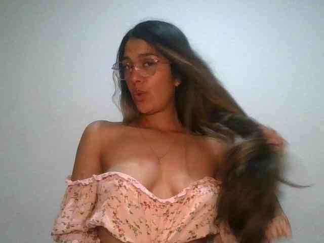 JuanaBrunette webcam