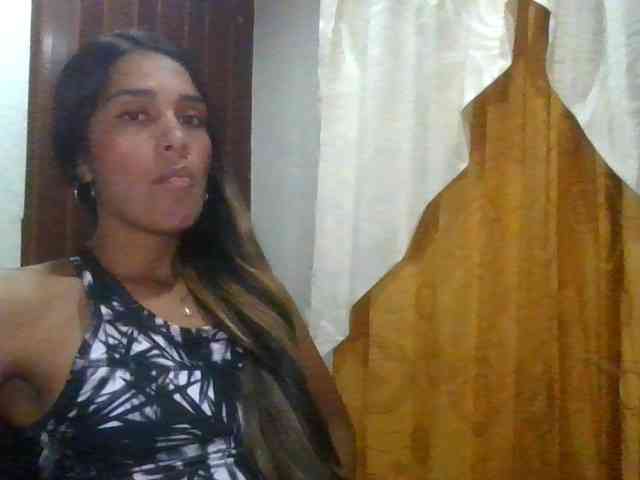 JuanaBrunette