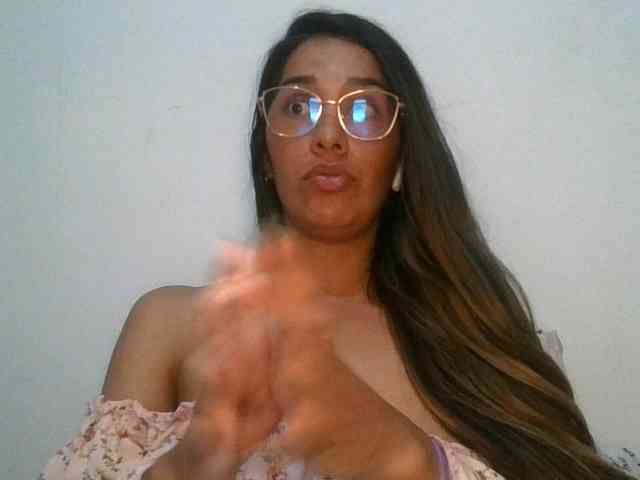 JuanaBrunette