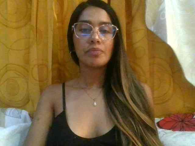 JuanaBrunette