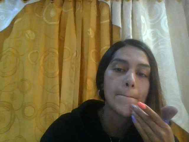 JuanaBrunette