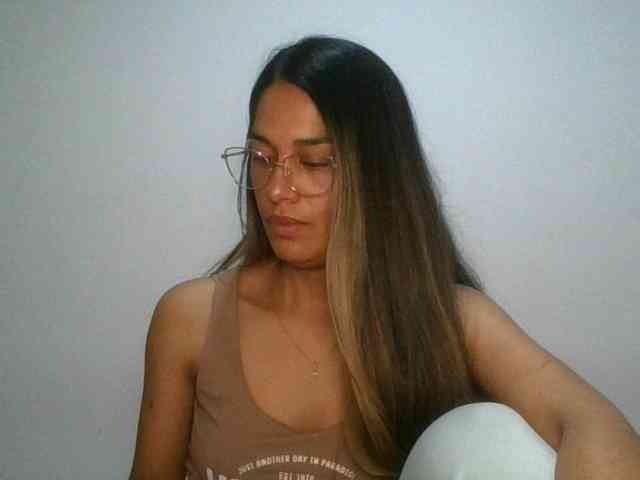 JuanaBrunette