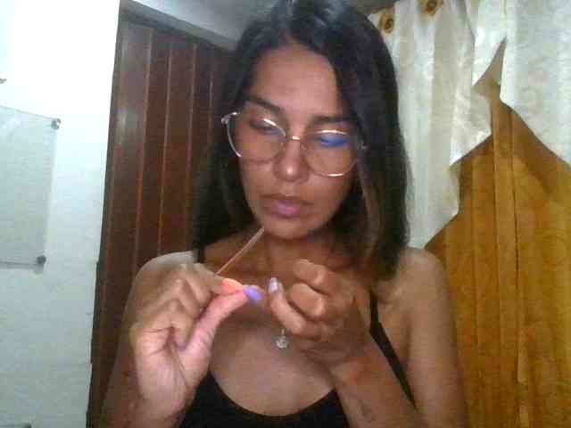 JuanaBrunette