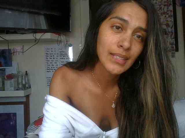 JuanaBrunette