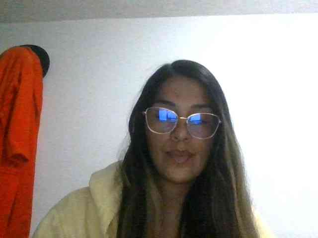 JuanaBrunette webcam