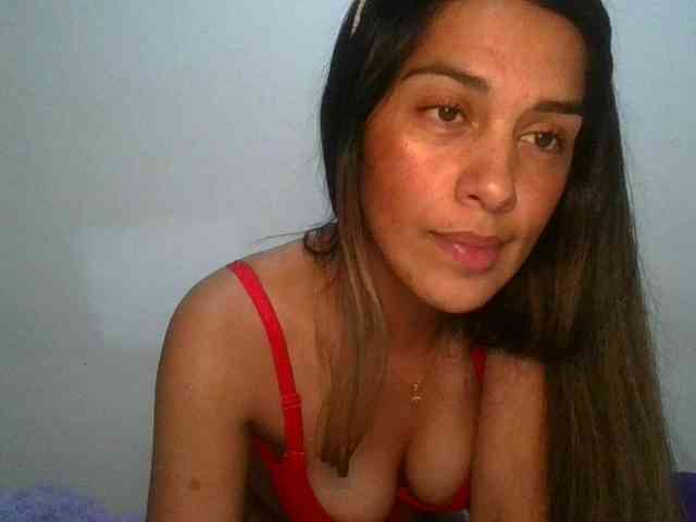 Modelo: JuanaBrunette