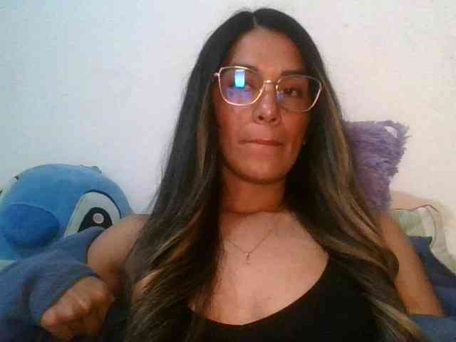 JuanaBrunette