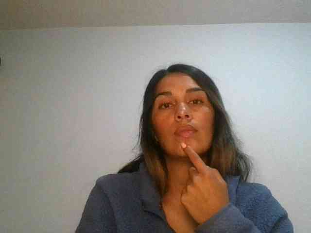 JuanaBrunette