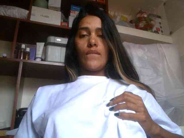 JuanaBrunette