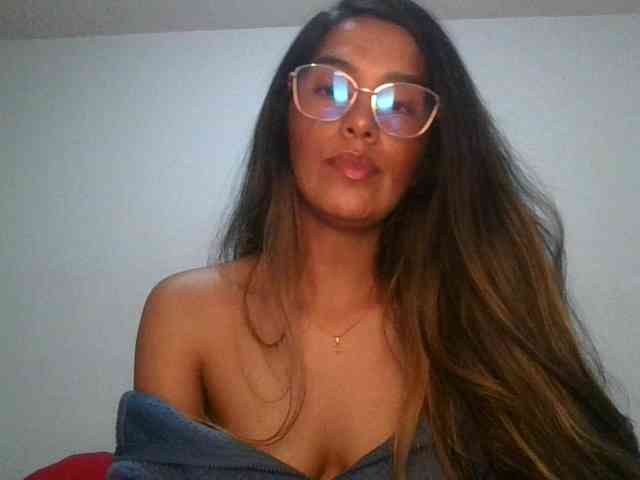 JuanaBrunette