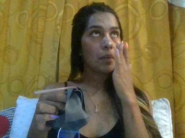 JuanaBrunette