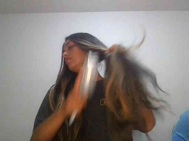 JuanaBrunette webcam